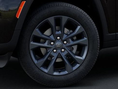 New 2026 Jeep Grand Cherokee Limited AWD/4WD image 8