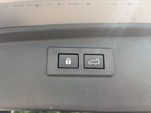 Used 2025 Subaru Outback Touring XT w/ Popular Package #2 AWD/4WD image 25
