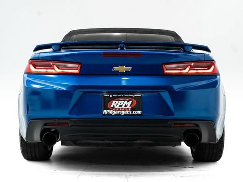 Used 2017 Chevrolet Camaro LT RWD image 3