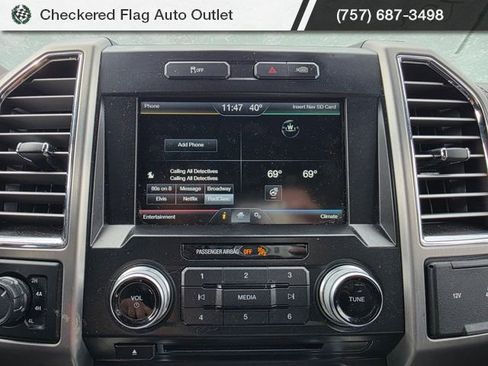 Used 2015 Ford F150 Platinum w/ Equipment Group 701A Luxury image 19