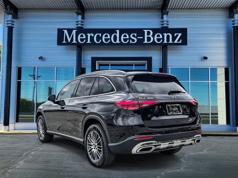 New 2026 Mercedes-Benz GLC 300 4MATIC image 4