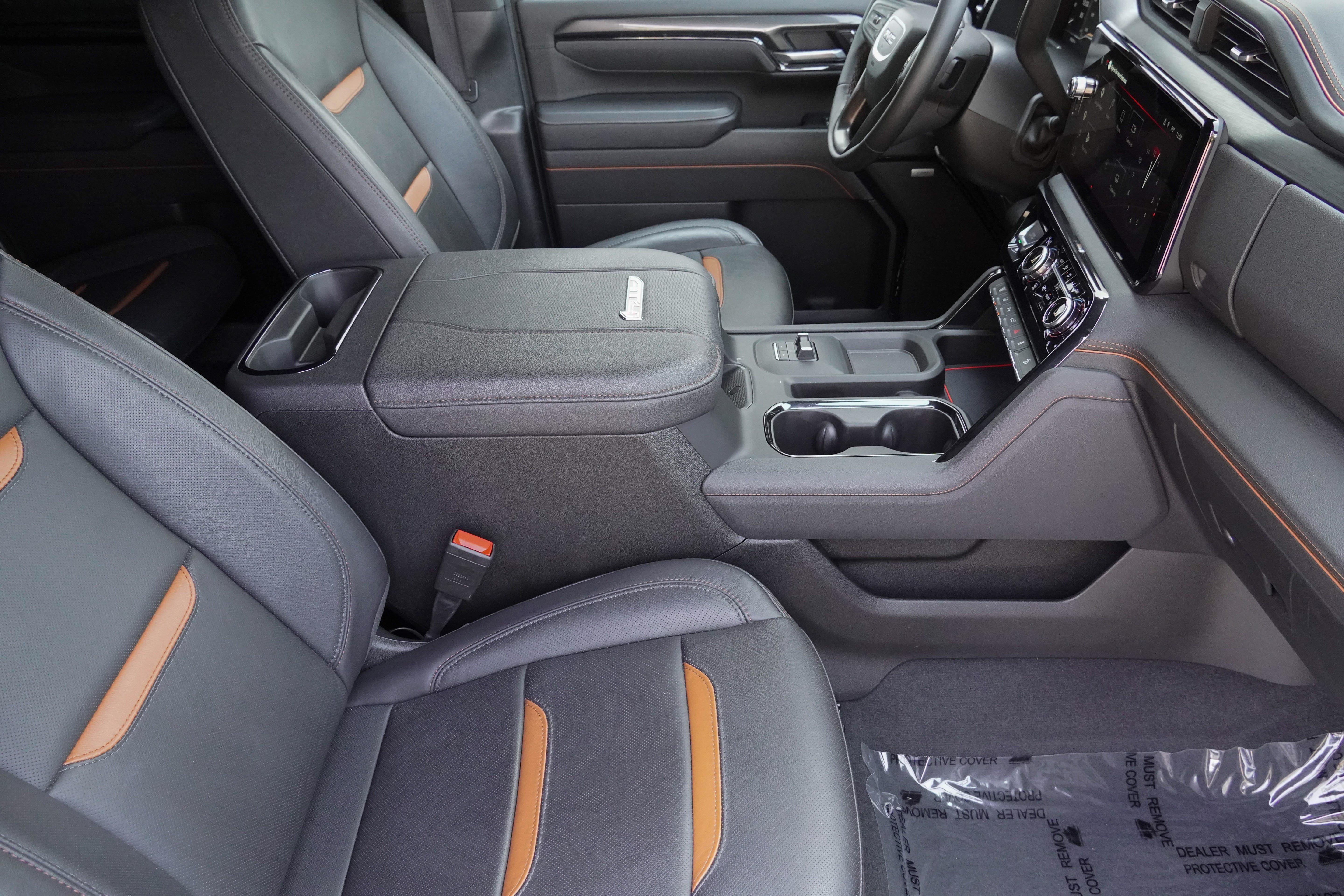 Used 2025 GMC Sierra 2500 AT4 w/ AT4 Preferred Package AWD/4WD image 9