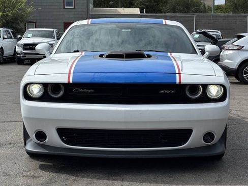 Used 2016 Dodge Challenger R/T Scat Pack RWD image 3