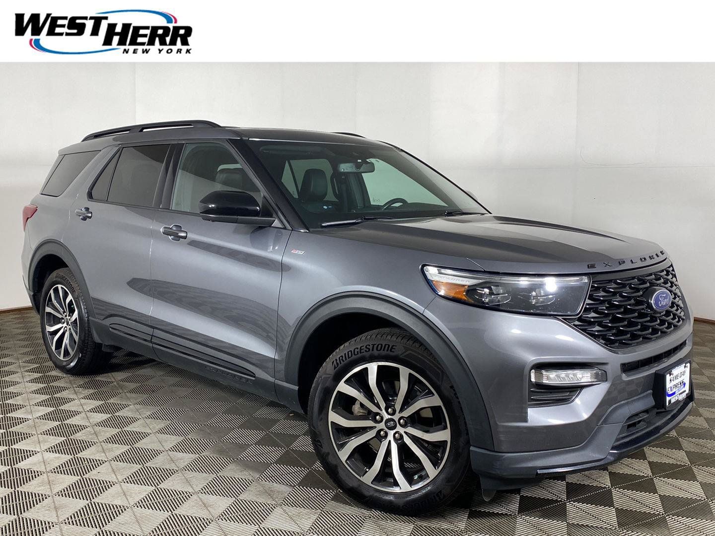 Used 2022 Ford Explorer ST-Line w/ Class IV Trailer Tow Package AWD/4WD image 1