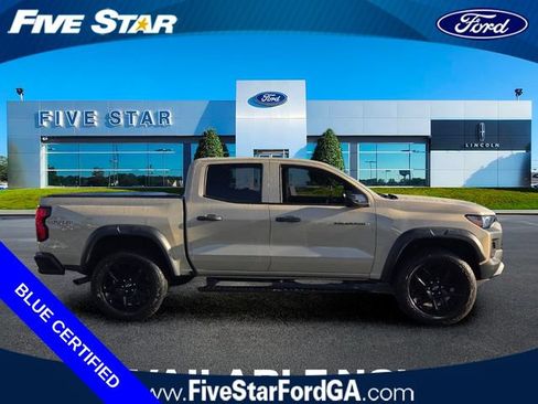 Used 2024 Chevrolet Colorado Trail Boss w/ Technology Package AWD/4WD image 9