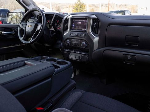Used 2026 Chevrolet Silverado 1500 Custom w/ Turbomax Blackout Package AWD/4WD image 31