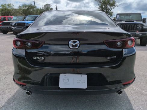 Used 2023 MAZDA MAZDA3 s FWD image 6
