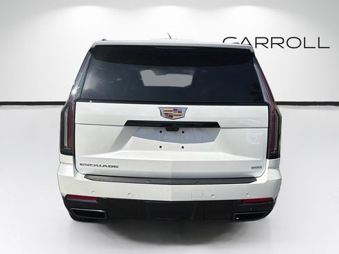 Certified 2025 Cadillac Escalade ESV Sport Platinum AWD/4WD image 4