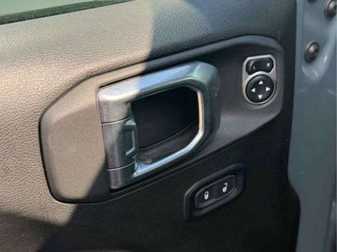 Used 2024 Jeep Wrangler Unlimited w/ Convenience Group AWD/4WD image 9