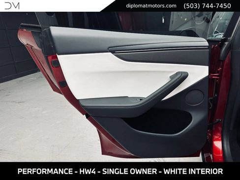 Used 2026 Tesla Model Y Performance AWD/4WD image 27