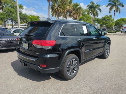 Used 2018 Jeep Grand Cherokee Limited w/ Trailer Tow Group IV AWD/4WD image 6