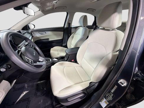 Used 2023 Kia Forte LXS w/ LXS Technology Package FWD image 20