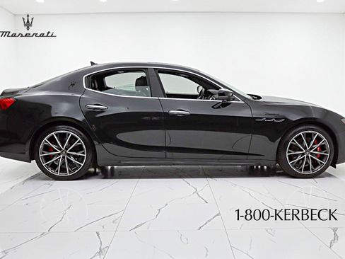 Used 2023 Maserati Ghibli Modena Q4 AWD/4WD image 13