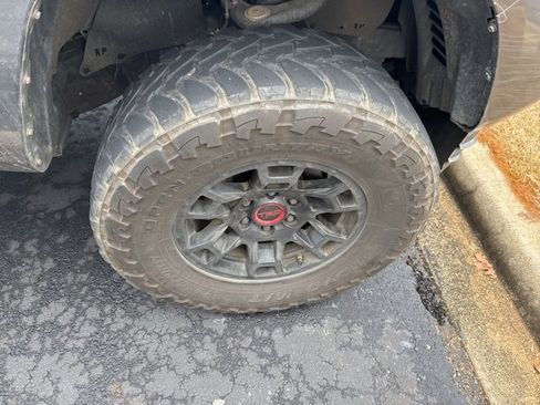 Used 2023 Toyota Tacoma SR image 42