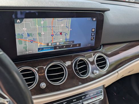 Used 2021 Mercedes-Benz E 350 Sedan image 24