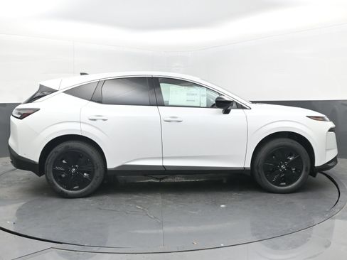 New 2025 Nissan Murano SV image 8