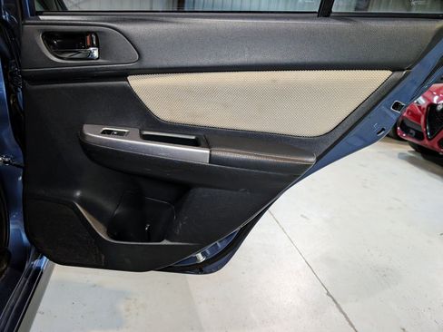 Used 2017 Subaru Crosstrek 2.0i Premium AWD/4WD image 21