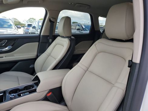 New 2026 Lincoln Corsair Reserve FWD image 22