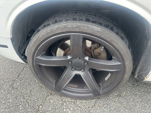 Used 2018 Dodge Challenger R/T Plus image 18