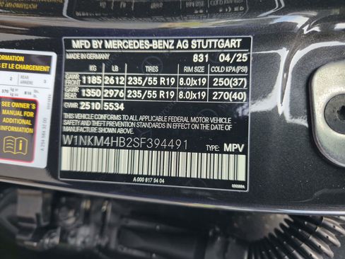 Used 2025 Mercedes-Benz GLC 300 4MATIC image 22