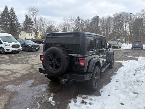 Used 2022 Jeep Wrangler Unlimited Sport image 6
