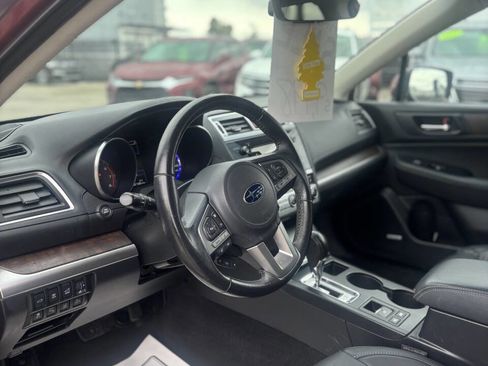 Used 2017 Subaru Outback 2.5i Limited image 12
