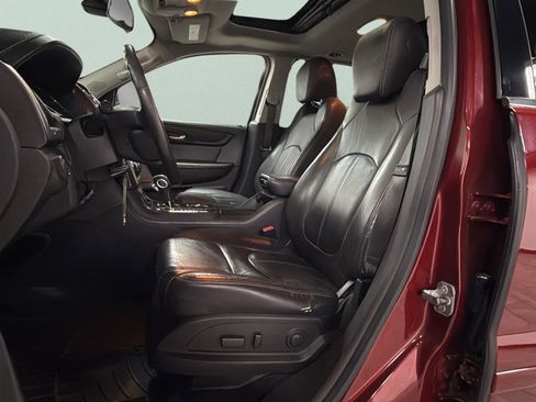 Used 2016 GMC Acadia SLT w/ Open Road Package image 16