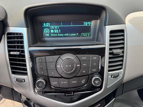 Used 2012 Chevrolet Cruze LS image 14