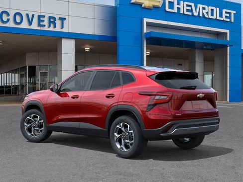 New 2026 Chevrolet Trax LT image 3