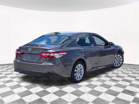 Used 2020 Toyota Camry LE w/ Carpet Mat Package FWD image 17