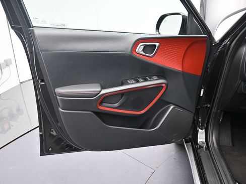 Certified 2023 Kia Soul GT-Line w/ GT-Line Technology Package FWD image 18