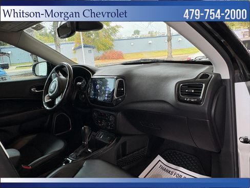 Used 2021 Jeep Compass Latitude FWD image 32