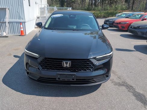 Certified 2025 Honda Accord LX image 2