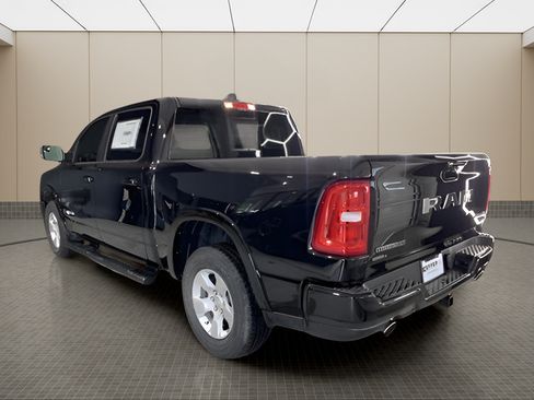 Used 2025 RAM 1500 Big Horn AWD/4WD image 3