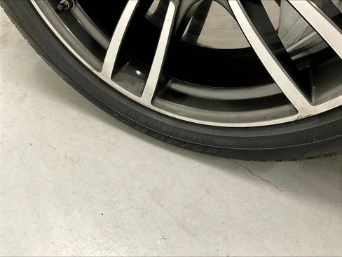 Used 2019 Porsche Cayenne Turbo AWD/4WD image 47