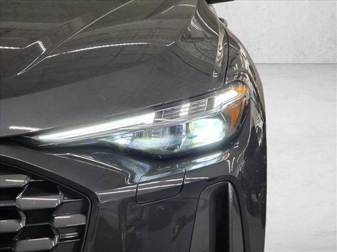 Certified 2025 Audi Q5 Premium Plus image 10