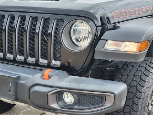 Used 2022 Jeep Gladiator Mojave w/ Trailer Tow Package AWD/4WD image 9