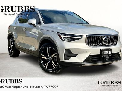 Certified 2025 Volvo XC40 B5 Core