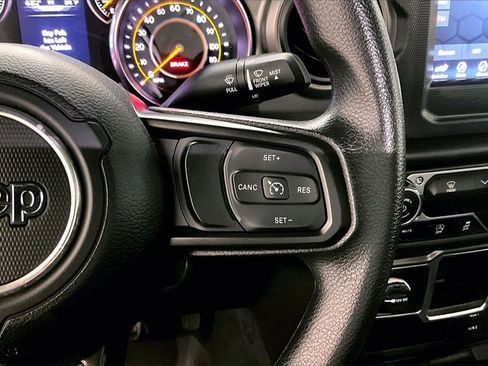 Used 2022 Jeep Gladiator Sport w/ Trailer Tow Package image 13