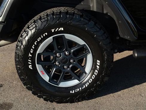 Used 2019 Jeep Wrangler Unlimited Rubicon image 10