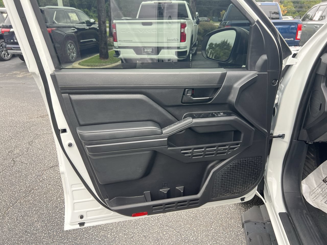 Used 2025 Toyota Tacoma SR RWD image 14