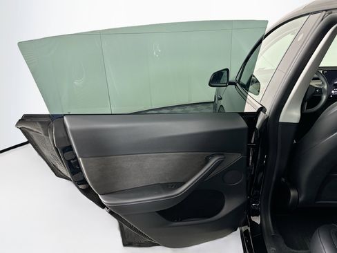 Used 2023 Tesla Model Y Performance image 24