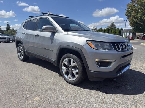 Used 2020 Jeep Compass Limited AWD/4WD image 13
