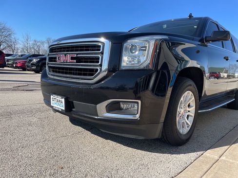 Used 2018 GMC Yukon XL SLT w/ Open Road Package AWD/4WD image 18