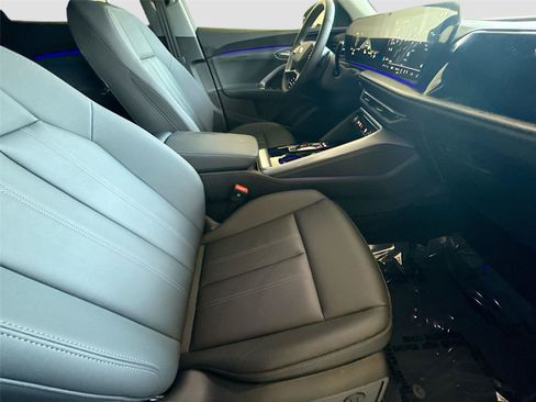 Certified 2025 Audi Q5 Premium w/ Convenience Package AWD/4WD image 28