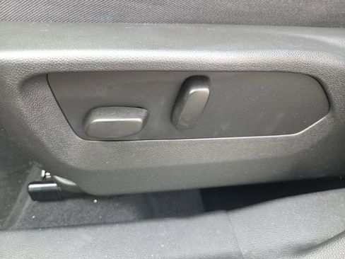 Used 2023 Buick Envision Essence w/ Sport Touring Package image 21