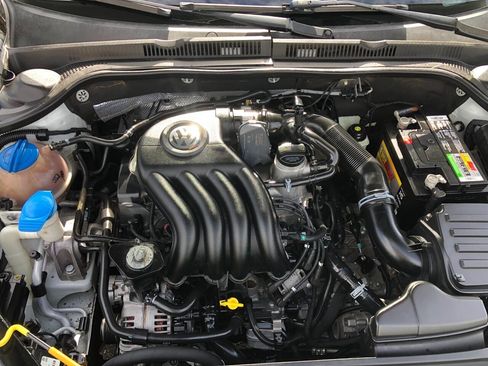 Used 2015 Volkswagen Jetta S image 16