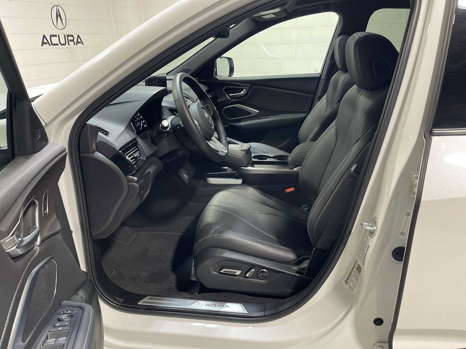 Certified 2026 Acura RDX SH-AWD image 2