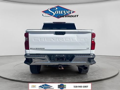 Used 2022 Chevrolet Silverado 2500 LT w/ Convenience Package AWD/4WD image 4