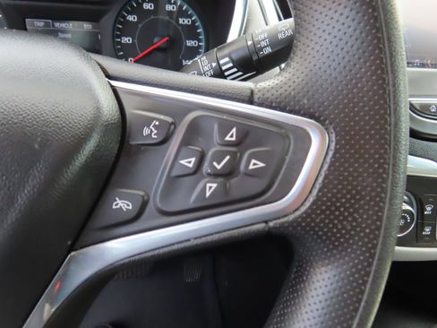 Used 2023 Chevrolet Equinox LS FWD image 19